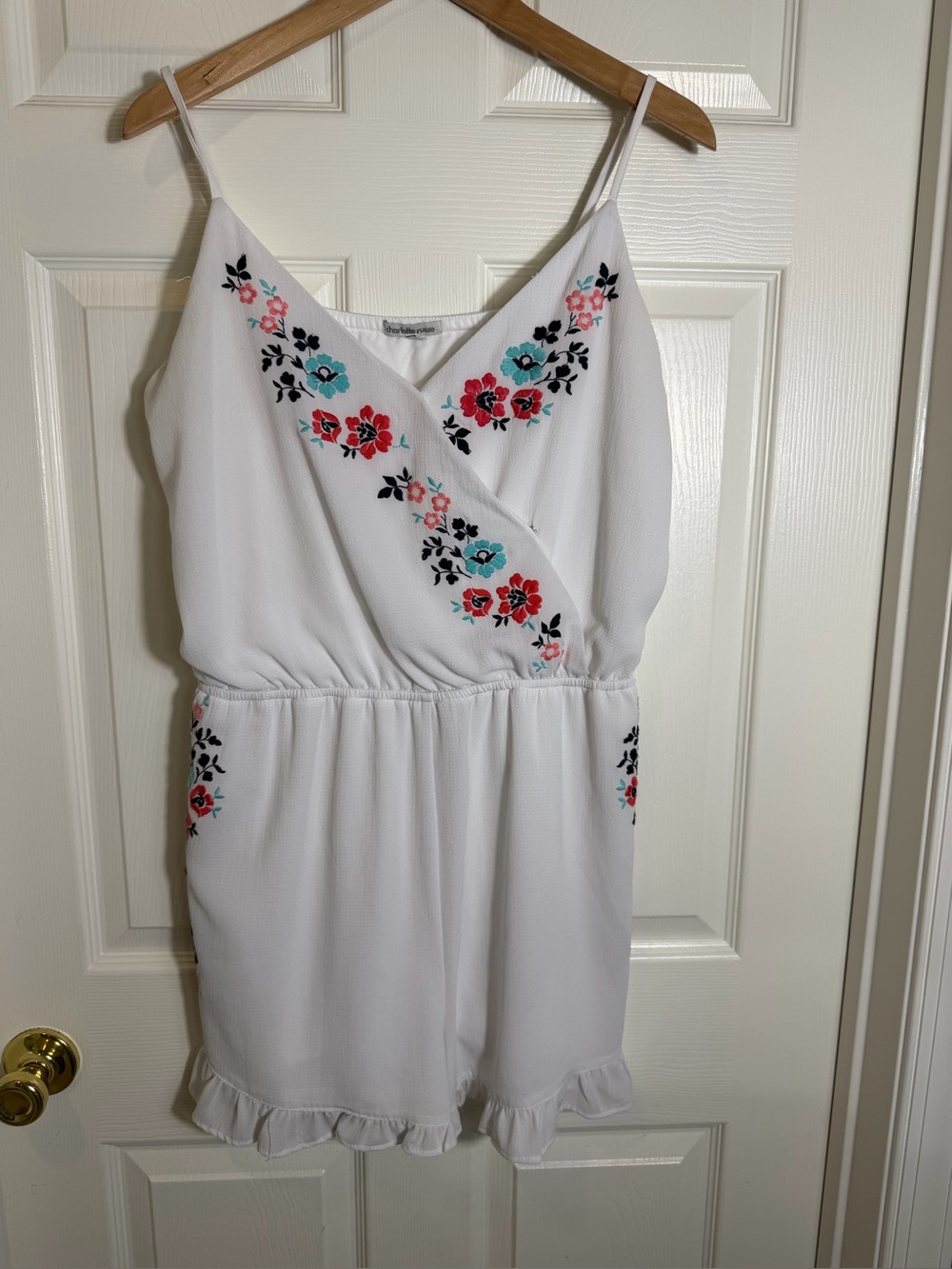 White Floral Embroidered with Ruffles Shorts Romper Adjustable Straps Size XL